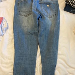 GUESS JEANS